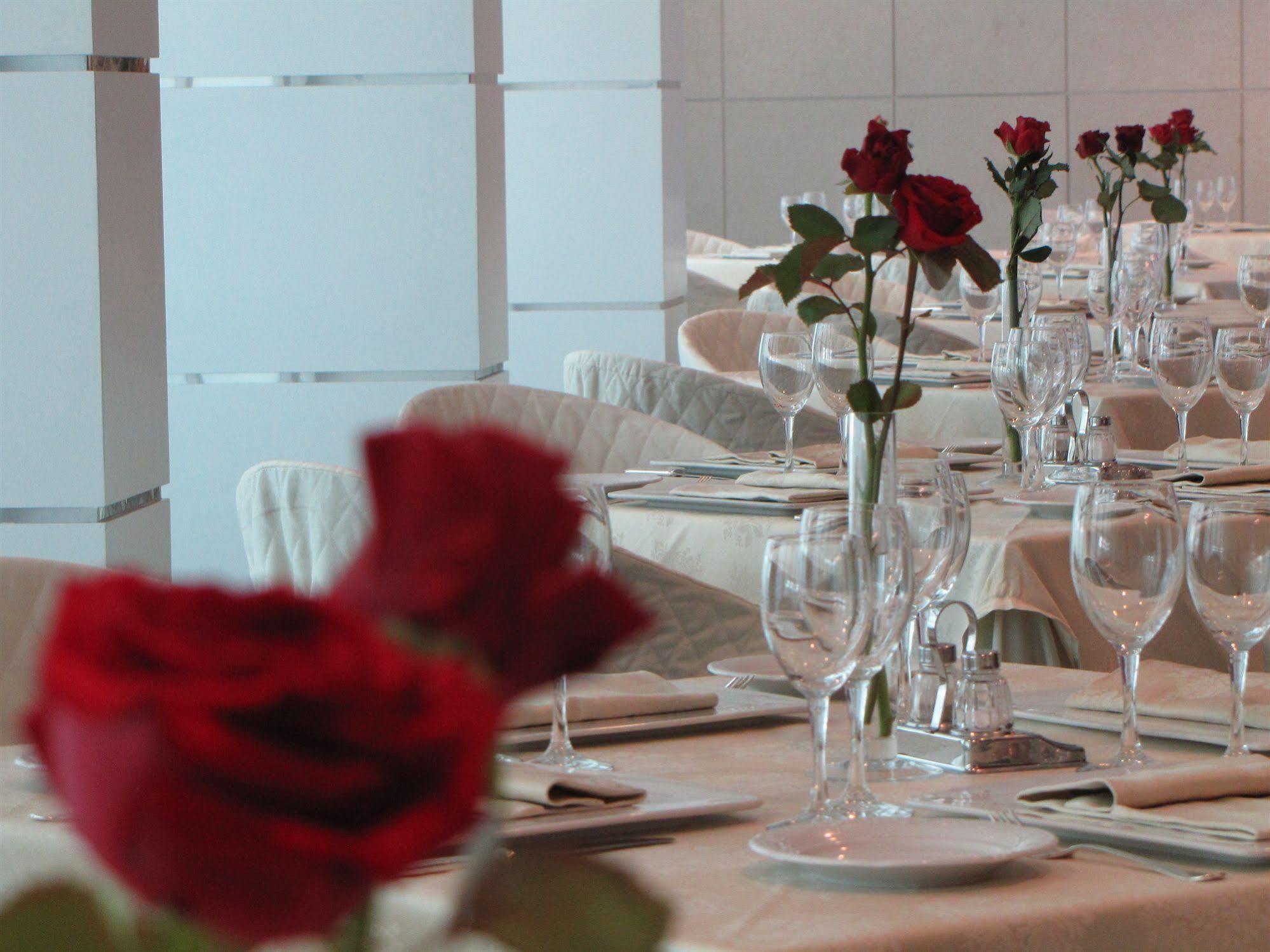Garden Hotel Мольфетта Экстерьер фото