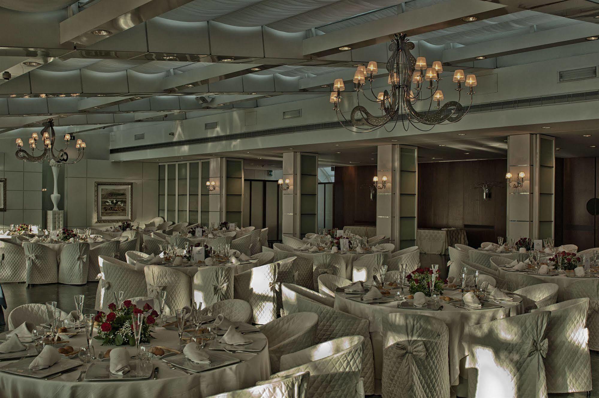 Garden Hotel Мольфетта Экстерьер фото